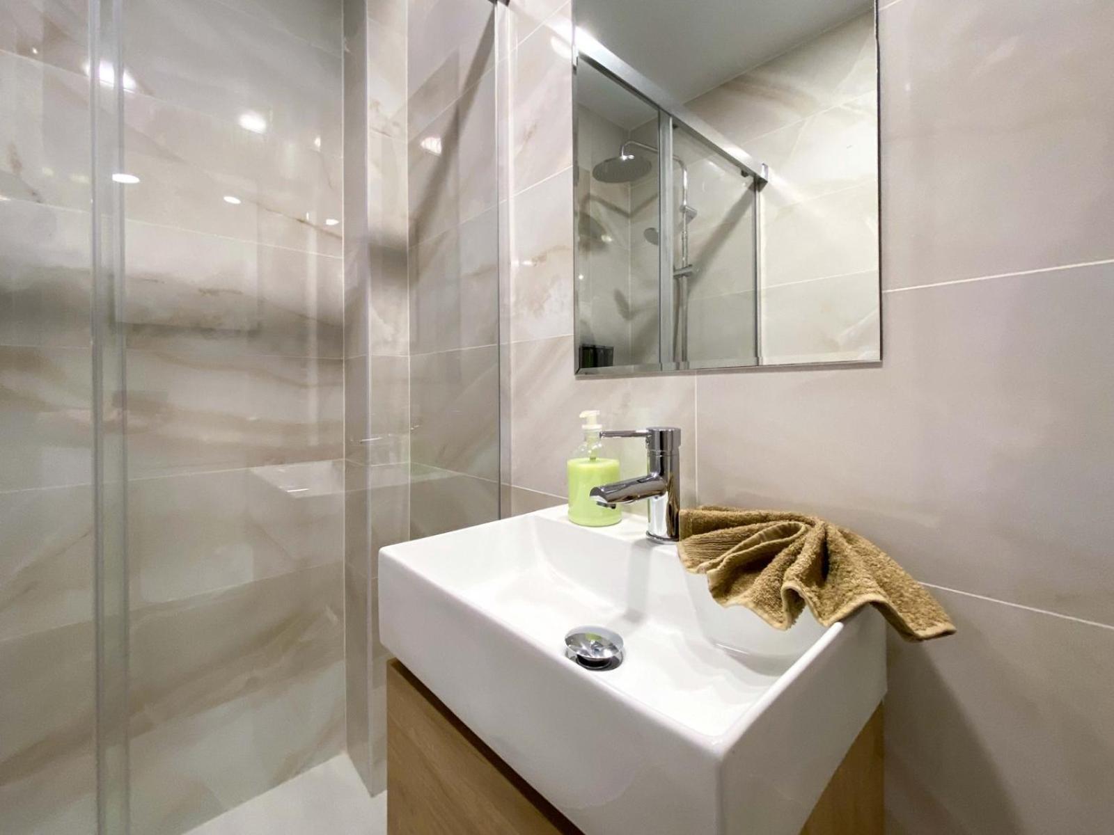 Apartamento Refugio 2br Y 2ba Azca/bernabeu Madrid